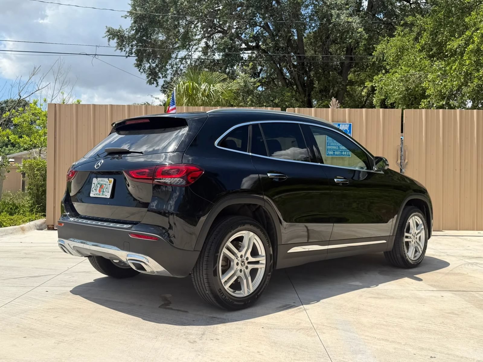 Used 2021 Mercedes-Benz GLA 250 w/ Premium Package image 9