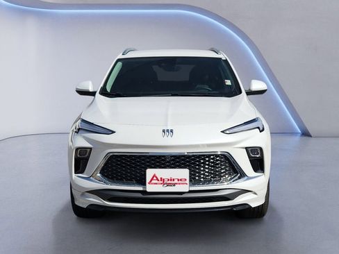 Used 2024 Buick Encore GX Avenir w/ Avenir Technology Package image 8