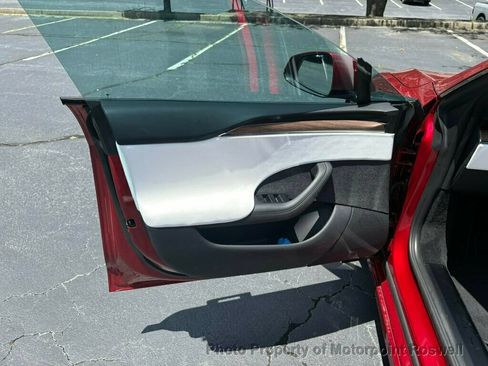 Used 2026 Tesla Model S AWD/4WD image 12