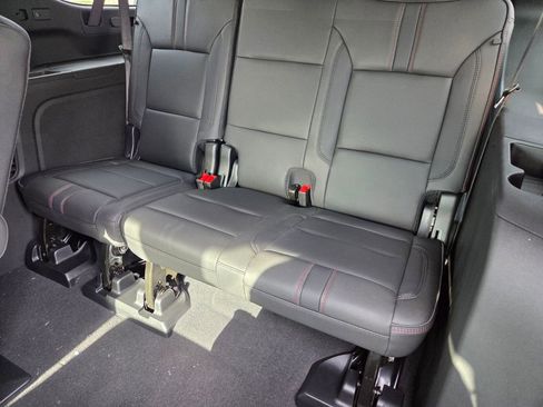 New 2025 Chevrolet Suburban RST w/ Advanced Technology Package image 9