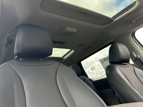 New 2026 Kia Carnival SX FWD image 13