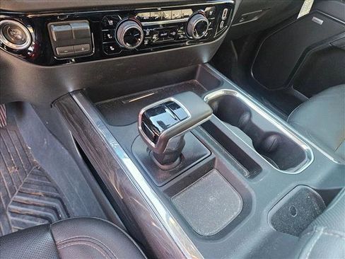 Used 2024 Chevrolet Silverado 1500 LTZ image 14