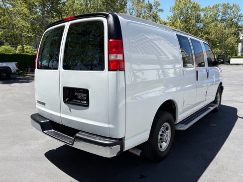 Used 2024 Chevrolet Express 2500 w/ Driver Convenience Package RWD image 8