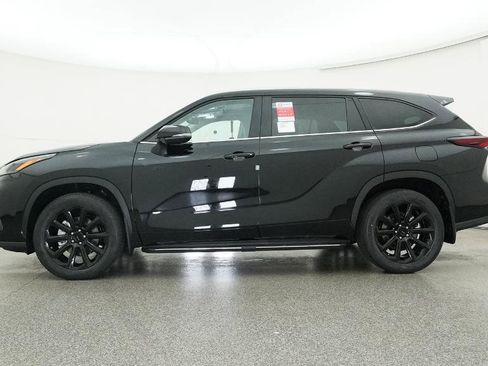 New 2026 Toyota Highlander XLE image 27