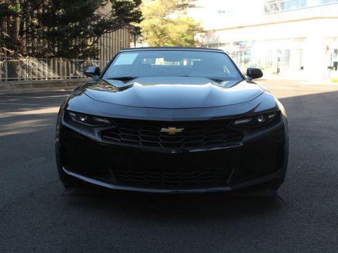 Used 2021 Chevrolet Camaro LT w/ Technology Package image 3