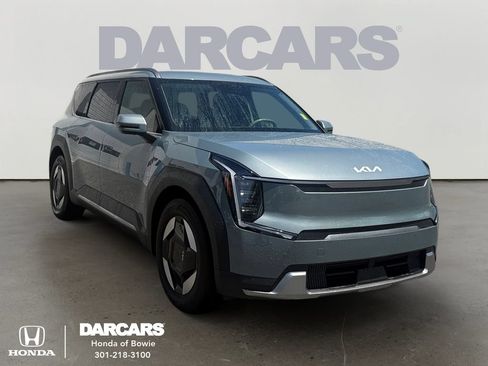 Used 2024 Kia EV9 Wind AWD/4WD image 1