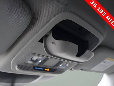 Used 2023 Ford Explorer XLT w/ Equipment Group 202A image 31