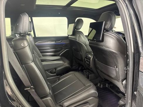 Used 2023 Jeep Grand Cherokee L Overland w/ Rear Seat Video Group I AWD/4WD image 5