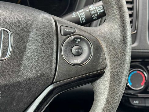 Used 2016 Honda HR-V LX image 17