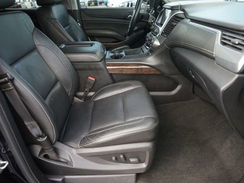 Used 2018 Chevrolet Suburban LT RWD image 20
