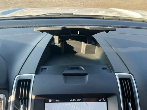 Used 2017 Ford Edge Titanium w/ Technology Package image 24