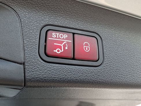 Certified 2024 Mercedes-Benz GLS 450 4MATIC image 30