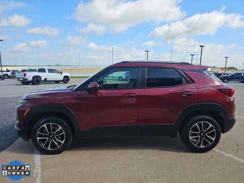 Used 2025 Chevrolet TrailBlazer LT AWD/4WD image 7