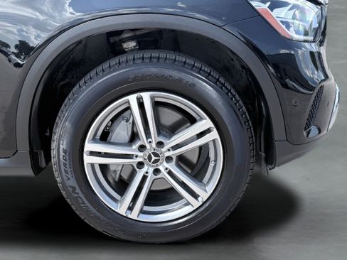 Used 2022 Mercedes-Benz GLC 300 w/ Premium Package Lite image 12