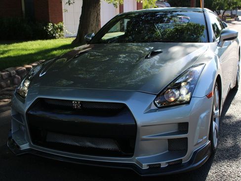 Used 2009 Nissan GT-R Premium AWD/4WD image 37