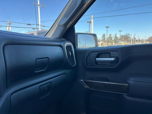Used 2020 GMC Sierra 1500 SLE w/ X31 Off-Road Package image 24