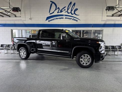 Used 2024 Chevrolet Silverado 2500 High Country w/ High Country Premium Package image 1