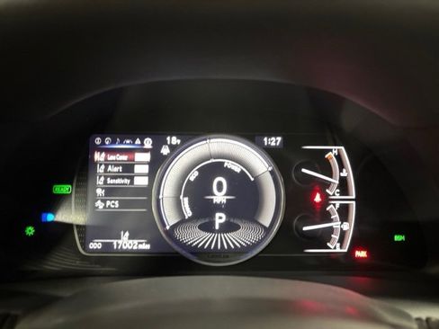 Used 2022 Lexus ES 300h 300h Luxury image 17