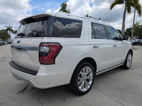 Certified 2019 Ford Expedition Platinum RWD image 4