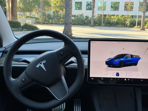 Used 2022 Tesla Model 3 Performance image 76