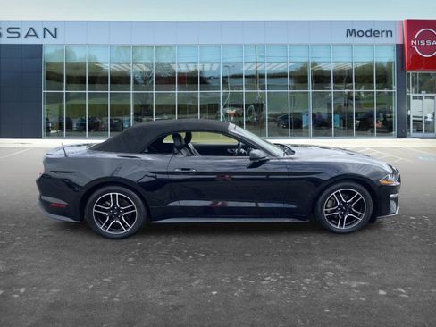 Used 2021 Ford Mustang Premium RWD image 5