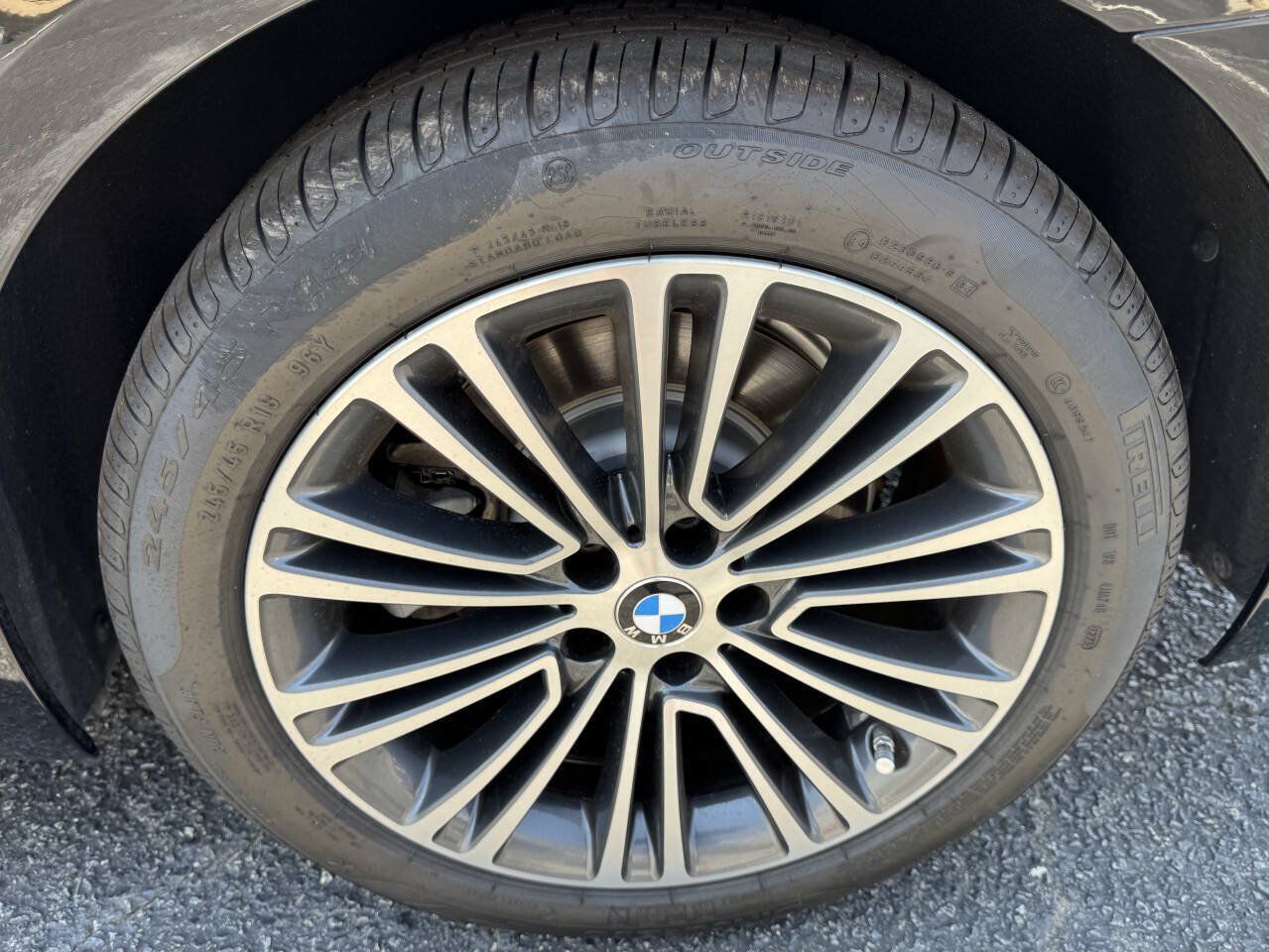 Used 2020 BMW 530i RWD image 21