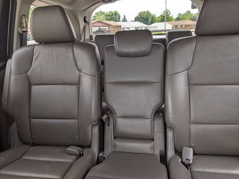 Used 2013 Honda Odyssey Touring image 19