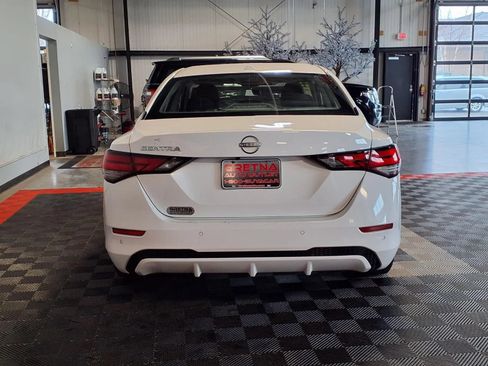 Used 2025 Nissan Sentra SV FWD image 5