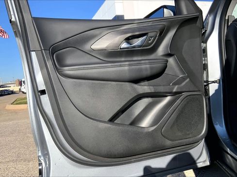 Certified 2023 GMC Terrain SLE image 19