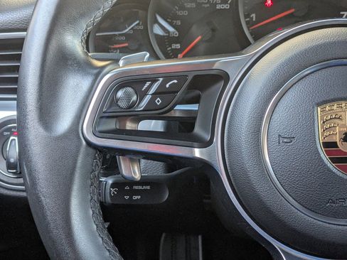 Used 2017 Porsche 911 Carrera S image 18