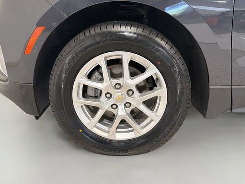 Used 2022 Chevrolet Equinox LT AWD/4WD image 32