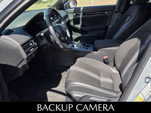 Used 2025 Honda Civic Sport image 6