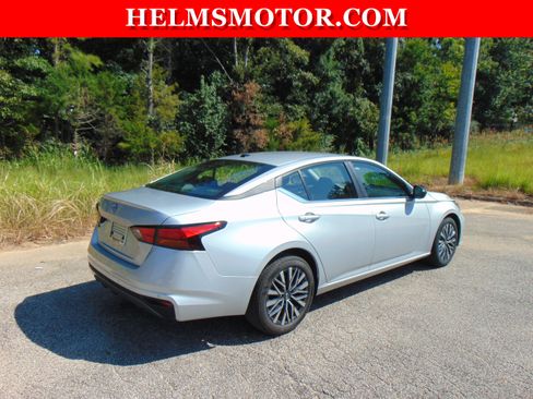 Used 2026 Nissan Altima 2.5 SV FWD image 16