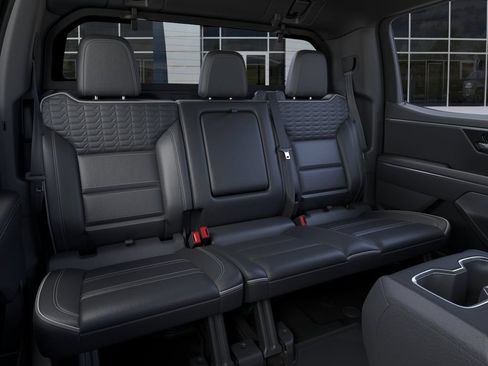 Used 2026 GMC Sierra EV Denali AWD/4WD image 17
