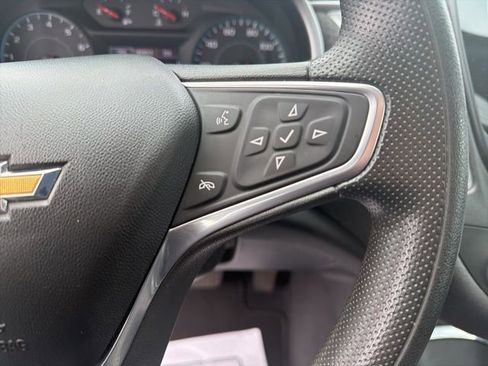 Used 2022 Chevrolet Malibu LT FWD image 19