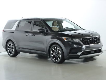 Used 2024 Kia Carnival EX
