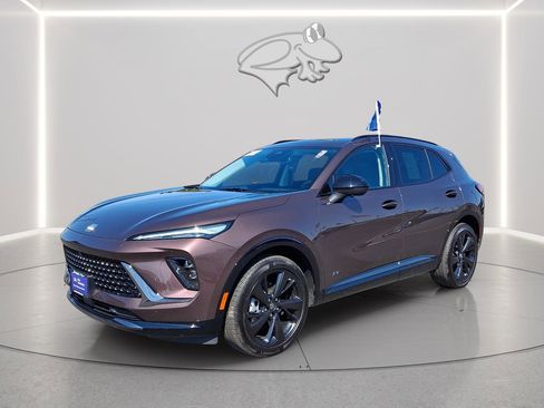 Used 2024 Buick Envision Sport Touring AWD/4WD image 2