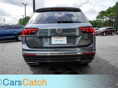 Used 2020 Volkswagen Tiguan SE w/ Panoramic Sunroof Package FWD image 13
