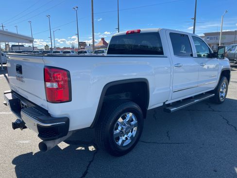 Used 2019 GMC Sierra 2500 SLT image 5