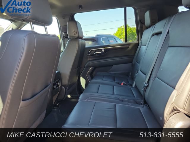 Used 2025 Chevrolet Suburban LT AWD/4WD image 27