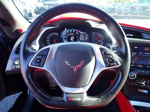 Used 2015 Chevrolet Corvette Z06 w/ 3LZ Preferred Equipment Group image 22