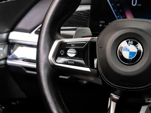 Used 2023 BMW 740i RWD image 21