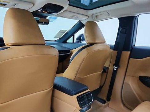 Used 2024 Lexus RZ 450e Premium w/ Technology Package image 30