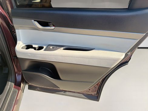 Used 2023 Hyundai Palisade SEL FWD image 29