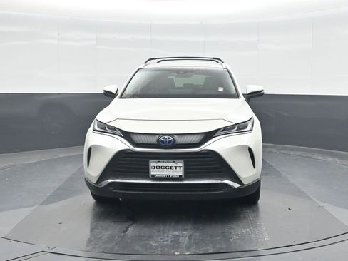 Used 2022 Toyota Venza XLE image 5