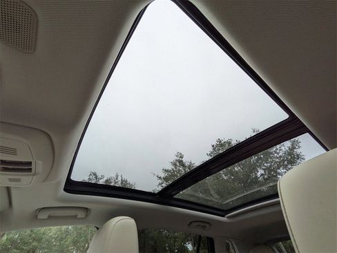 Used 2019 Buick Envision Essence image 22