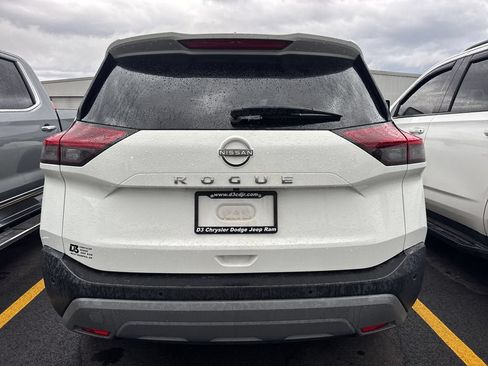 Used 2023 Nissan Rogue S FWD image 4