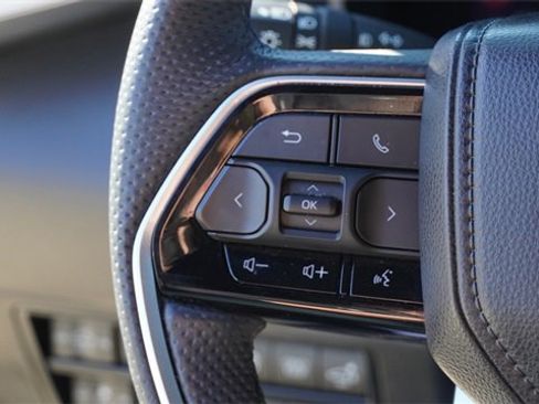 Used 2025 Toyota Tundra Platinum image 31