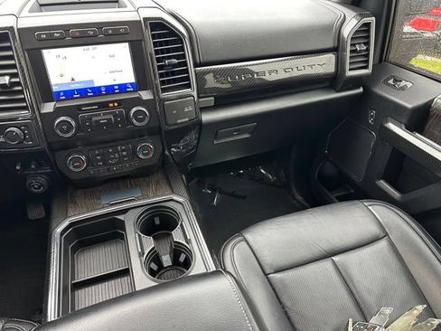 Used 2021 Ford F250 Lariat w/ Lariat Ultimate Package AWD/4WD image 11