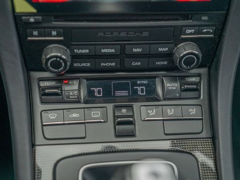 Used 2019 Porsche 911 Carrera S image 17